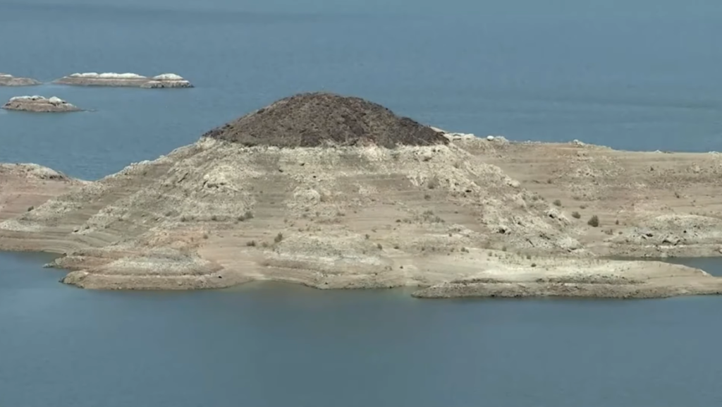 Islands in Lake Mead